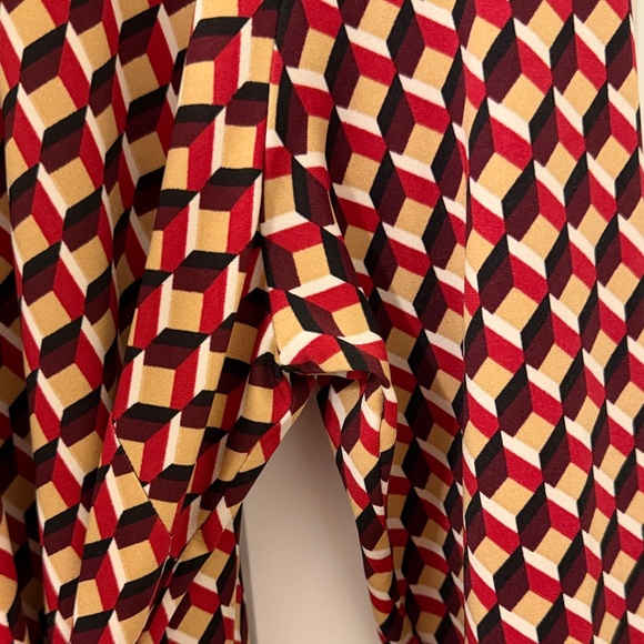 Emma & Michele Red and Cream Geometric Wrap Dress XL - Picture 4 of 5